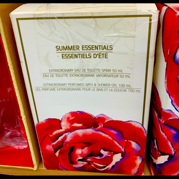 Giorgio Red Summer Essentials 50ml Bath & Shower Gel 100ml - Picture 1 of 2